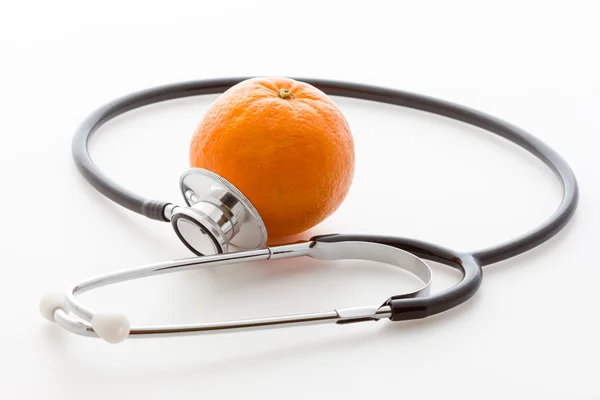 聴診器とオレンジ — ストック写真