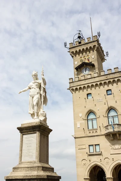 Палаццо Публико города Сан-Марино — стоковое фото