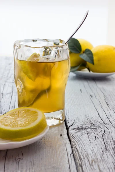 Lemon tea — Stock Photo, Image