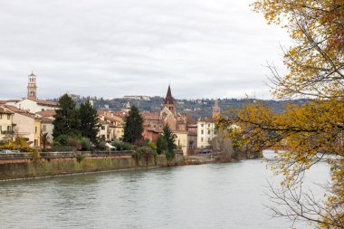 Adige Nehri, verona