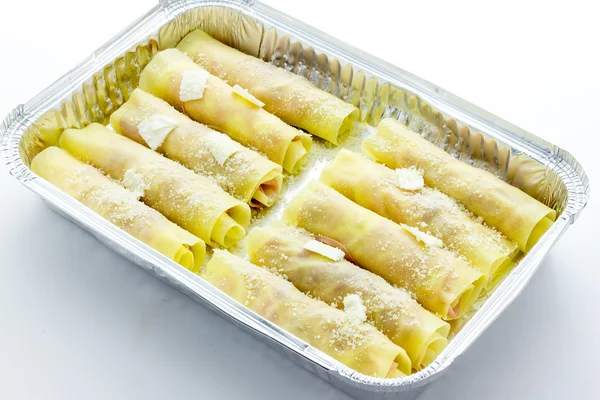 Cocinar canelones horneados — Foto de Stock