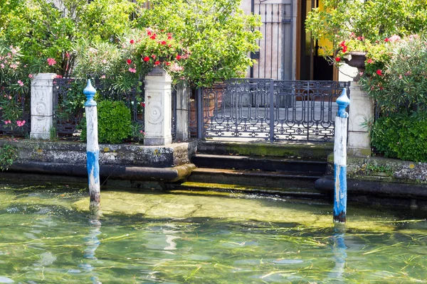 Casa sul lago d'Iseo — Foto Stock