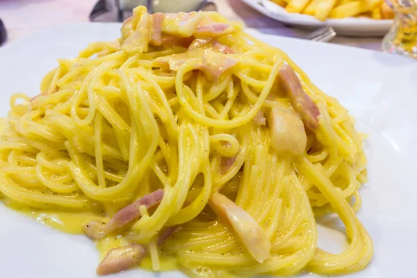 Smaczny Spaghetti carbonara — Zdjęcie stockowe