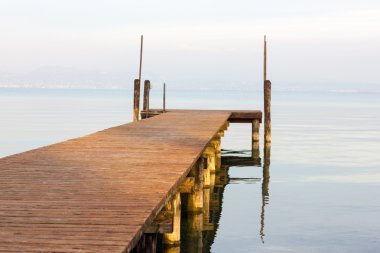 Denizde küçük liman