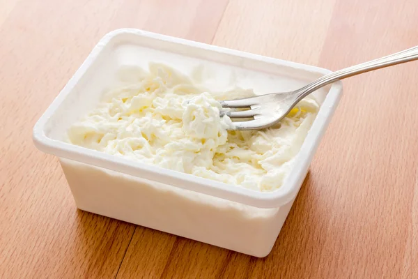 Joghurt-erdei gyümölcs mozzarella, Olaszország — Stock Fotó
