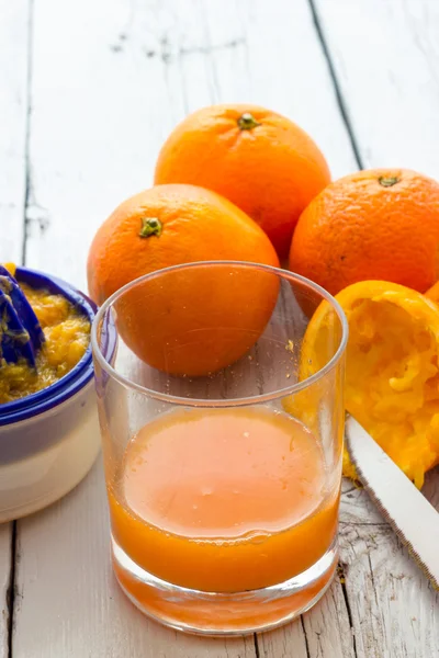 Smakelijke jus d'orange — Stockfoto