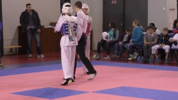 Orenburg, russland - 27.03.2016: taekwondo wettbewerbe bei den jugendlichen — Stockvideo