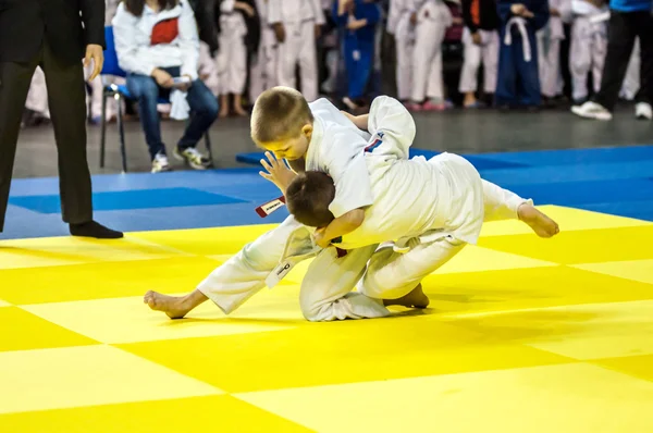 Orenburg, russland - 16. april 2016: judo-jugendwettkämpfe — Stockfoto