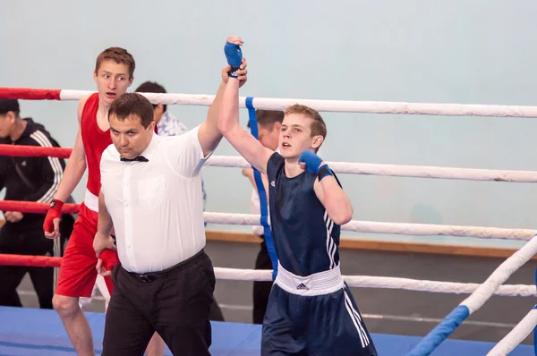 Оренбург, Россия - 28 апреля 2016: Соревнования по боксу среди юношей — стоковое фото
