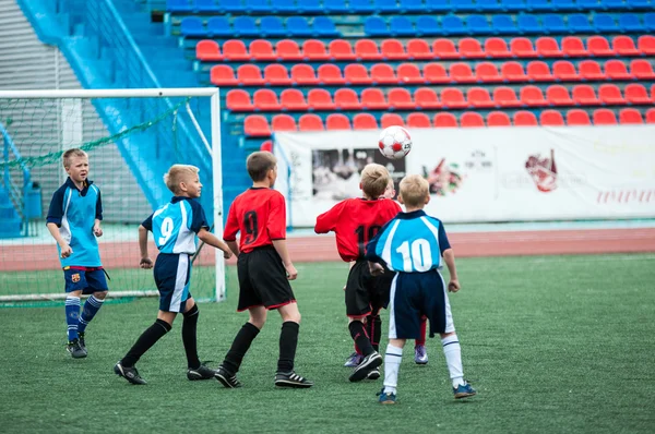 Orenburg, Russia - 1 June 2016: The boys play football — Stock Photo, Image