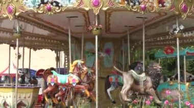 Çocuklar için Atlıkarınca.