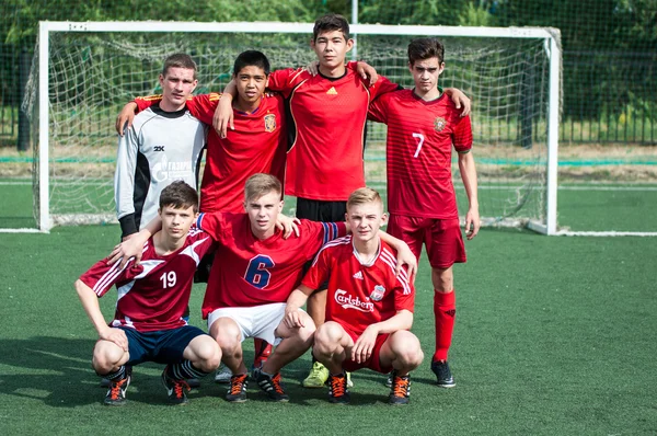 Orenburg, russland - 9. juli 2016: die jungen kicker — Stockfoto