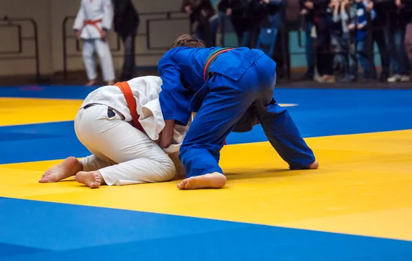 Jongens strijden in Judo — Stockfoto