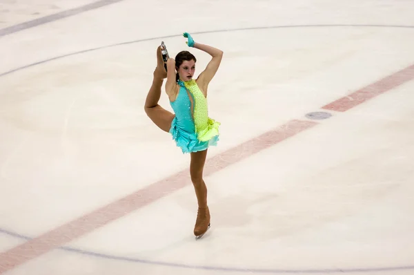 Orenburg, Russie - 26.03.2016 : Compétitions filles patineuse artistique . — Photo