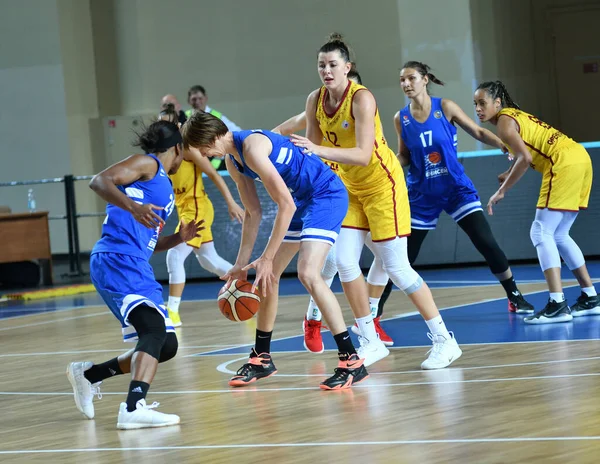 Orenburg Rusia Octubre 2019 Las Niñas Juegan Baloncesto Partido Del —  Fotos de Stock