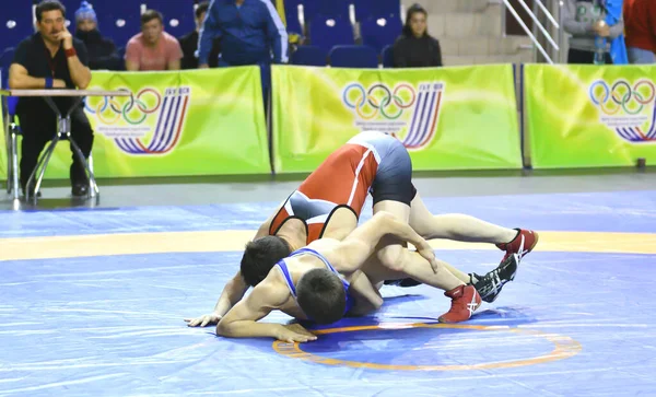 Orenburg Rússia Março 2017 Jovens Sexo Masculino Competem Wrestling Esportivo — Fotografia de Stock