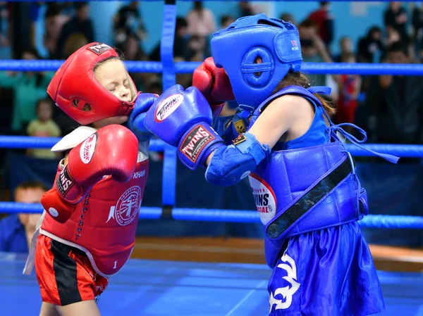 Orenburg Russia October 2019 Κορίτσια Διαγωνίζονται Στο Thai Boxing Muay — Φωτογραφία Αρχείου