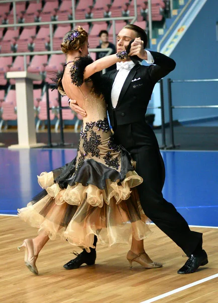 Orenburg Rússia Novembro 2019 Menina Menino Dançando Nos Campeonatos Abertos — Fotografia de Stock