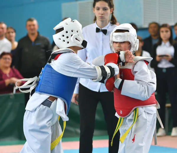 Orenburg Rússia Outubro 2019 Meninos Competem Taekwondo Artes Marciais Coreanas — Fotografia de Stock