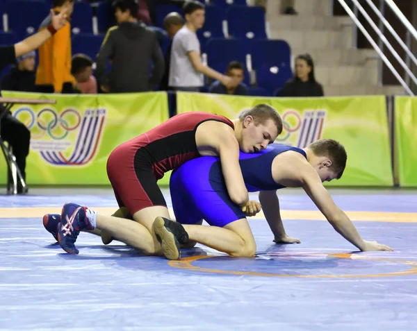 Orenburg Rússia Março 2017 Jovens Sexo Masculino Competem Wrestling Esportivo — Fotografia de Stock