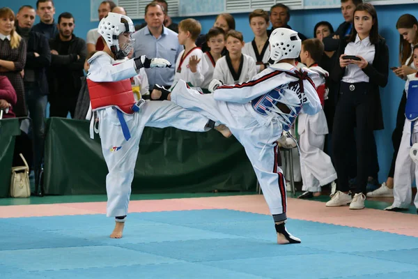 Orenburg Oroszország Október 2019 Fiúk Versenyeznek Taekwondo Koreai Harcművészetek Orenburg — Stock Fotó