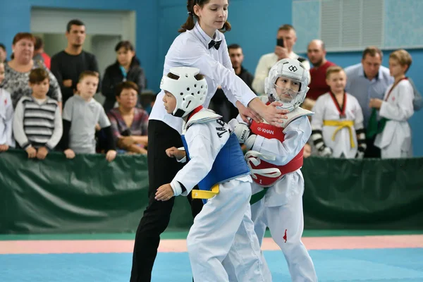 Orenburg Ryssland Oktober 2019 Pojkar Tävlar Taekwondo Koreansk Kampsport Orenburg — Stockfoto
