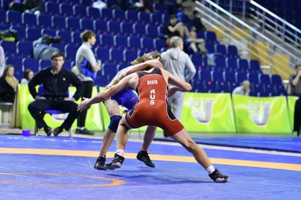 Orenburg Russia Marzo 2017 Giovani Uomini Competono Nel Wrestling Sportivo — Foto Stock