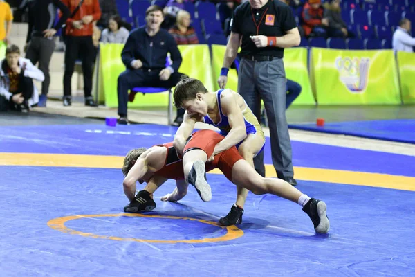 Orenburg Russia Marzo 2017 Giovani Uomini Competono Nel Wrestling Sportivo — Foto Stock