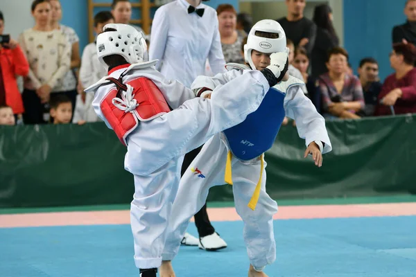 Orenburg Rusland Oktober 2019 Jongens Nemen Deel Aan Taekwondo Het — Stockfoto