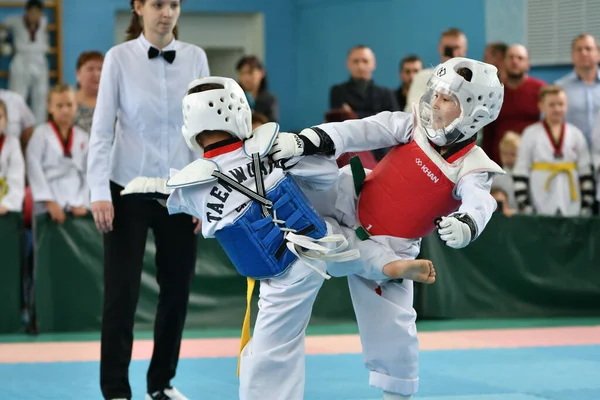 Orenburg Russia October 2019 Boys Compete Taekwondo Korean Martial Arts — Stock Photo, Image