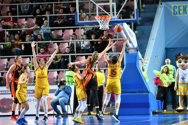 Orenburg Rusland November 2019 Meisjes Basketballen Russische Kampioenschapswedstrijd Tussen Basketbalclubs — Stockfoto