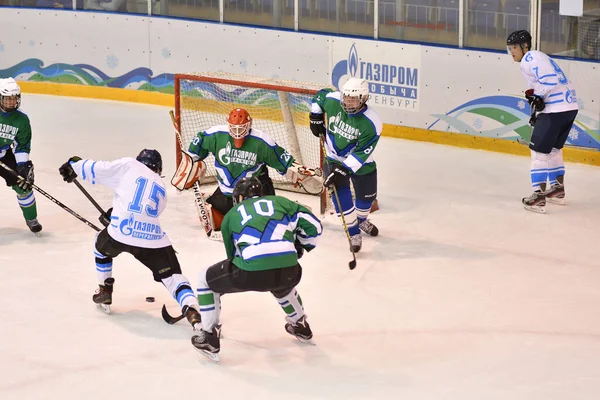 Orenburg Rusia Abril 2017 Año Los Hombres Juegan Hockey Sobre —  Fotos de Stock