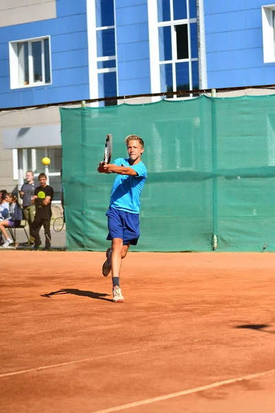 Orenburg Ryssland Augusti 2017 Pojkar Spelar Tennis Priser Tennis Federation — Stockfoto
