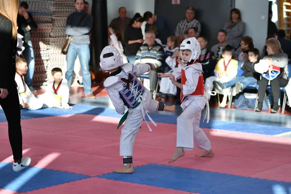 Orenburg Rússia Janeiro 2018 Crianças Competem Taekwondo Championship School Olympic — Fotografia de Stock