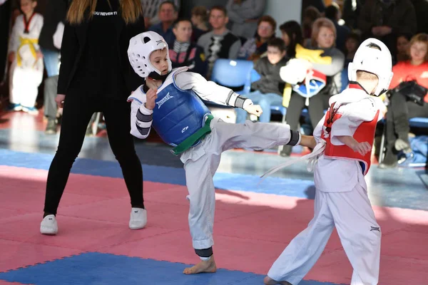 Orenburg Rússia Janeiro 2018 Crianças Competem Taekwondo Championship School Olympic — Fotografia de Stock