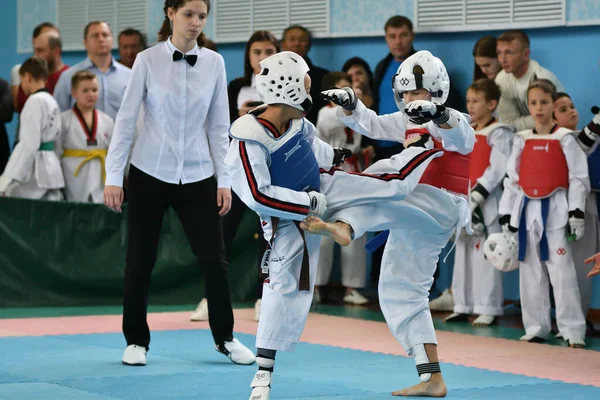 Orenburg Rusko Října 2019 Kluci Utkají Taekwondu Korejské Bojové Umění — Stock fotografie