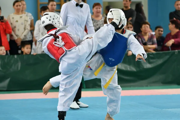 Orenburg Rússia Outubro 2019 Meninos Competem Taekwondo Artes Marciais Coreanas — Fotografia de Stock