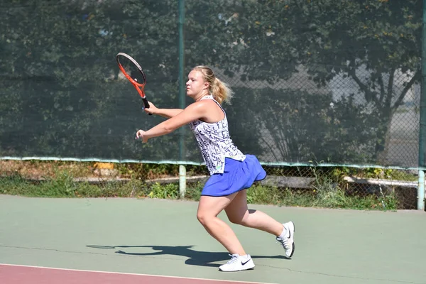 Orenburg Russia August 2017 Year Girl Playing Tennis Prizes Tennis — Stock Photo, Image