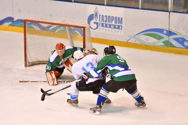 Orenburg Rusia Abril 2017 Año Los Hombres Juegan Hockey Sobre — Foto de Stock