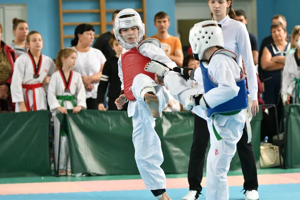 Orenburg Ryssland Oktober 2019 Pojkar Tävlar Taekwondo Koreansk Kampsport Orenburg — Stockfoto