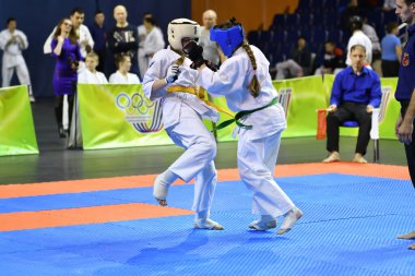 Orenburg, Rusya - 5 Mart 2017: Kızlar Kiokusinkaj 