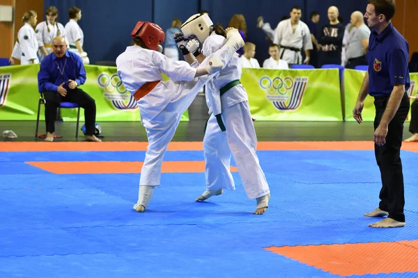 Orenburg Rusia Marzo 2017 Año Las Niñas Compiten Karate Campeonato —  Fotos de Stock
