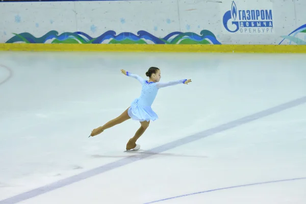 Orenburg Russia March 2018 Year Girl Compete Figure Skating Orenburg — Stok fotoğraf