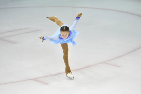 Orenburg Russia March 2018 Year Girl Compete Figure Skating Orenburg — Stok fotoğraf