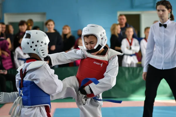 Orenburg Russia October 2019 Boys Compete Taekwondo Korean Martial Arts — Stock Photo, Image