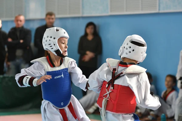 Orenburg Oroszország Október 2019 Fiúk Versenyeznek Taekwondo Koreai Harcművészetek Orenburg — Stock Fotó