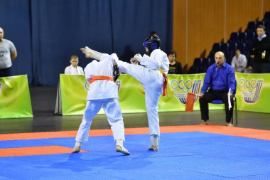 Orenburg, Rusya - 5 Mart 2017: Japon dövüş sanatlarında Orenburg Bölgesi Şampiyonası için karate yarışması