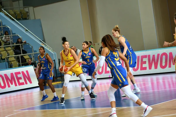 Orenburg Russia Outubro 2019 Girl Play Basketball Euroleague Match Entre — Fotografia de Stock