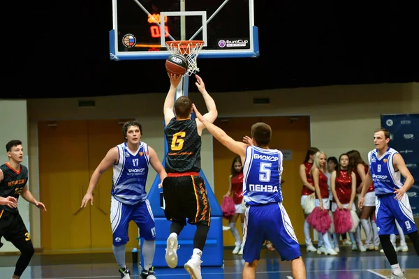 Orenburg Rusia Junio 2019 Año Los Hombres Juegan Baloncesto Las —  Fotos de Stock