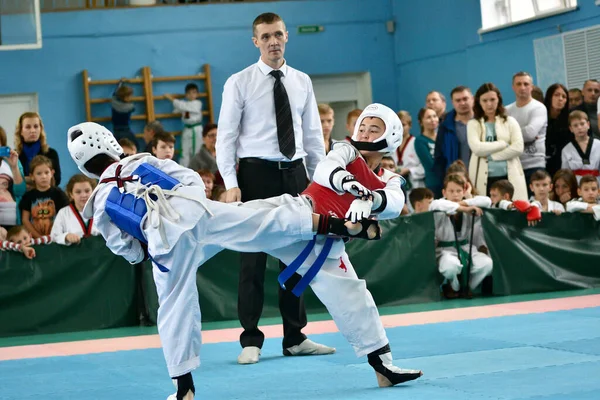 Orenburg Russie Octobre 2019 Garçon Concourir Taekwondo Arts Martiaux Coréens — Photo